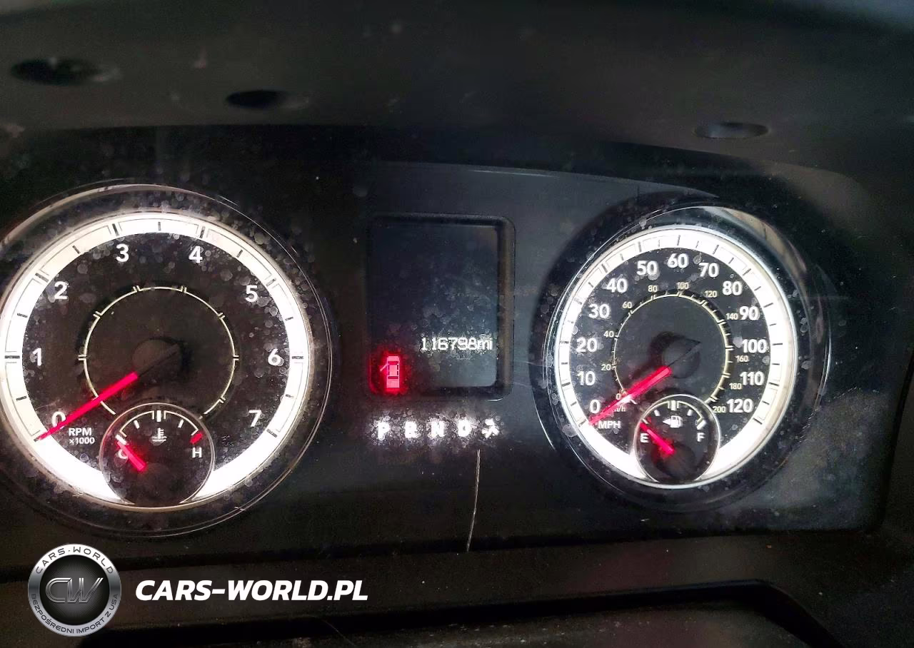 2019 Ram 1500 Classic Tradesman VIN:1C6RR6FG8KS521292 - 9