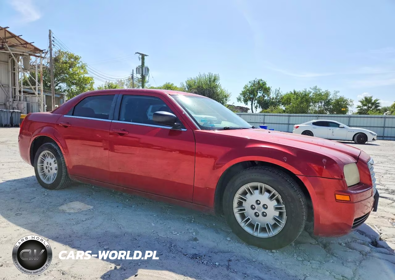 2007 Chrysler 300 VIN:2C3KA43R37H669672 - 4