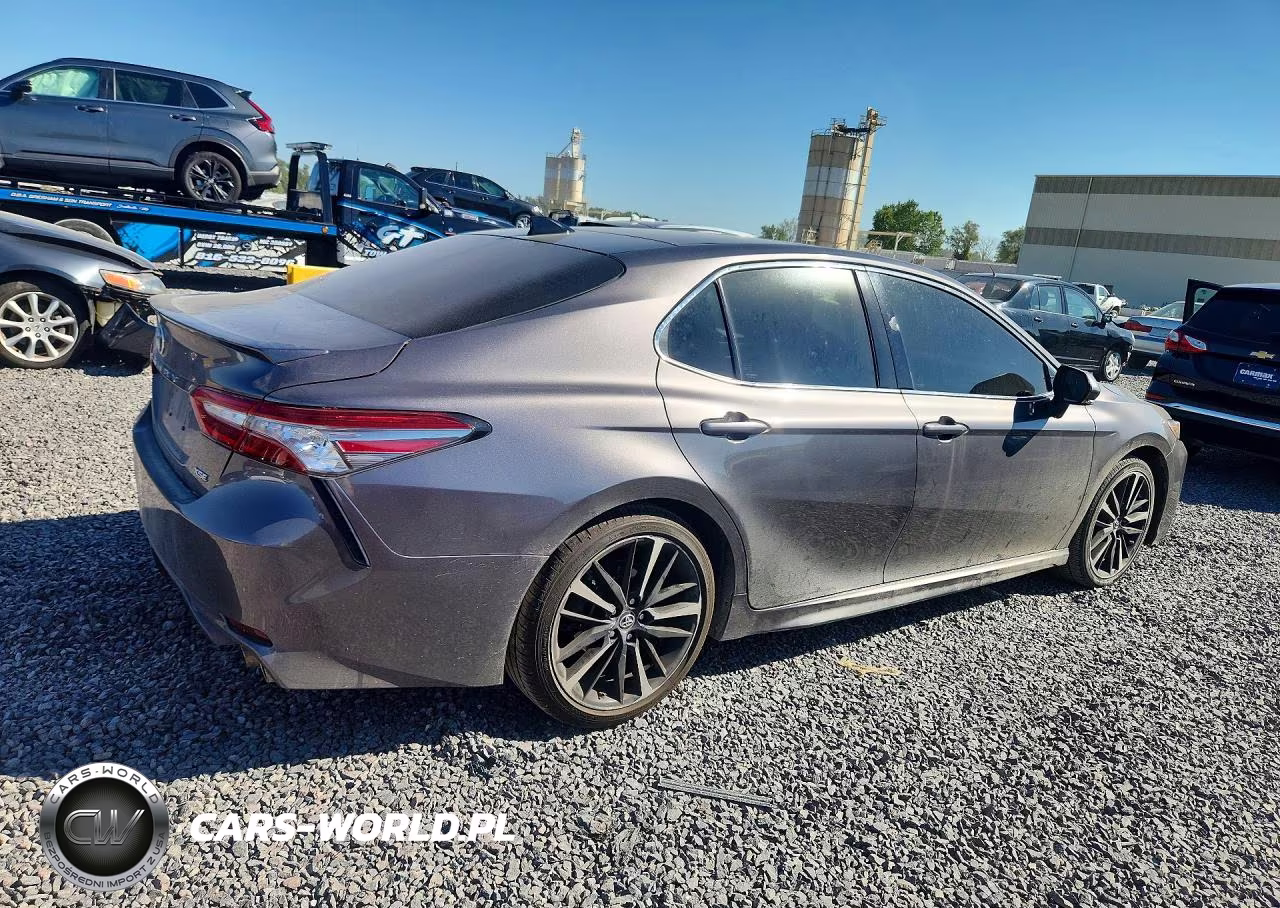 2019 Toyota Camry Xse VIN:4T1B61HK4KU696338 - 3