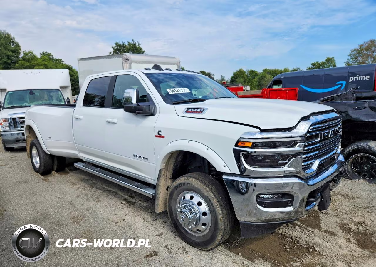 2025 Ram 3500 Laramie VIN:3C63RRJL3SG520151 - 4