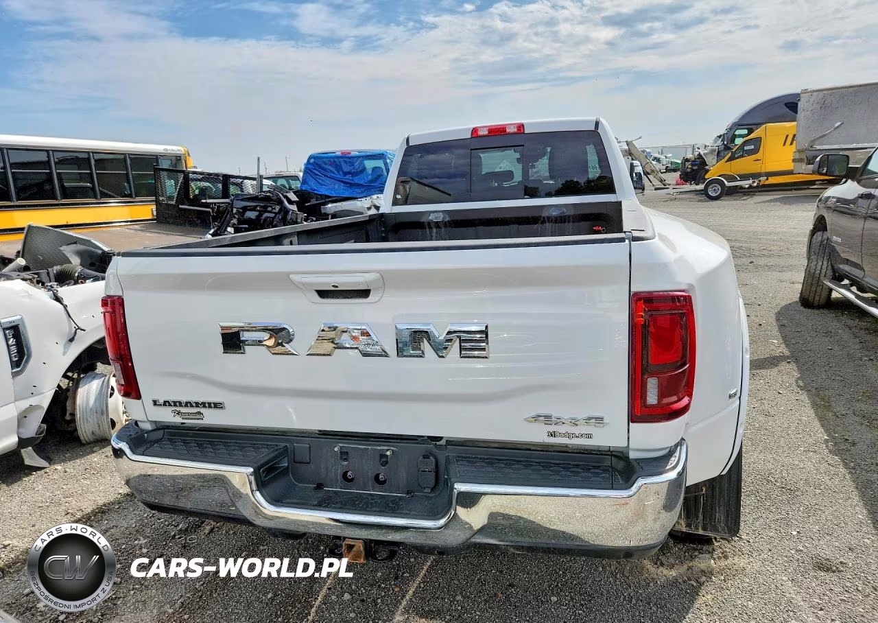 2025 Ram 3500 Laramie VIN:3C63RRJL3SG520151 - 6