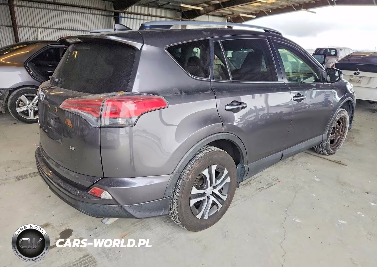 2017 Toyota Rav4 Le VIN:JTMZFREV8HJ109827 - 3