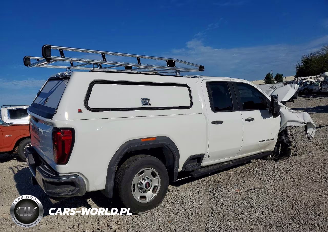 2023 GMC Sierra C2500 Heavy Duty VIN:1GT58LE74PF225034 - 3