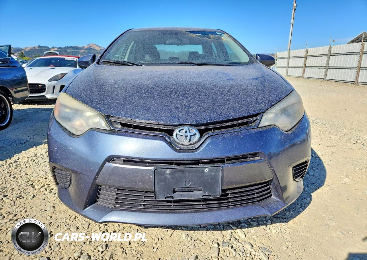 2015 Toyota Corolla Le VIN:2T1BURHE3FC402630 - 5