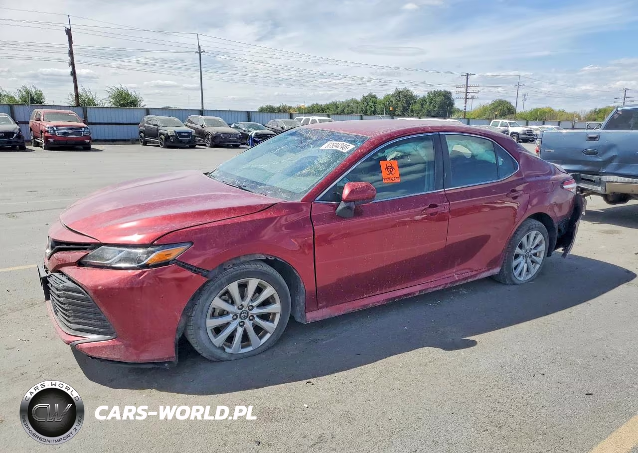 2018 Toyota Camry Le – zdjęcie 1 z 12
