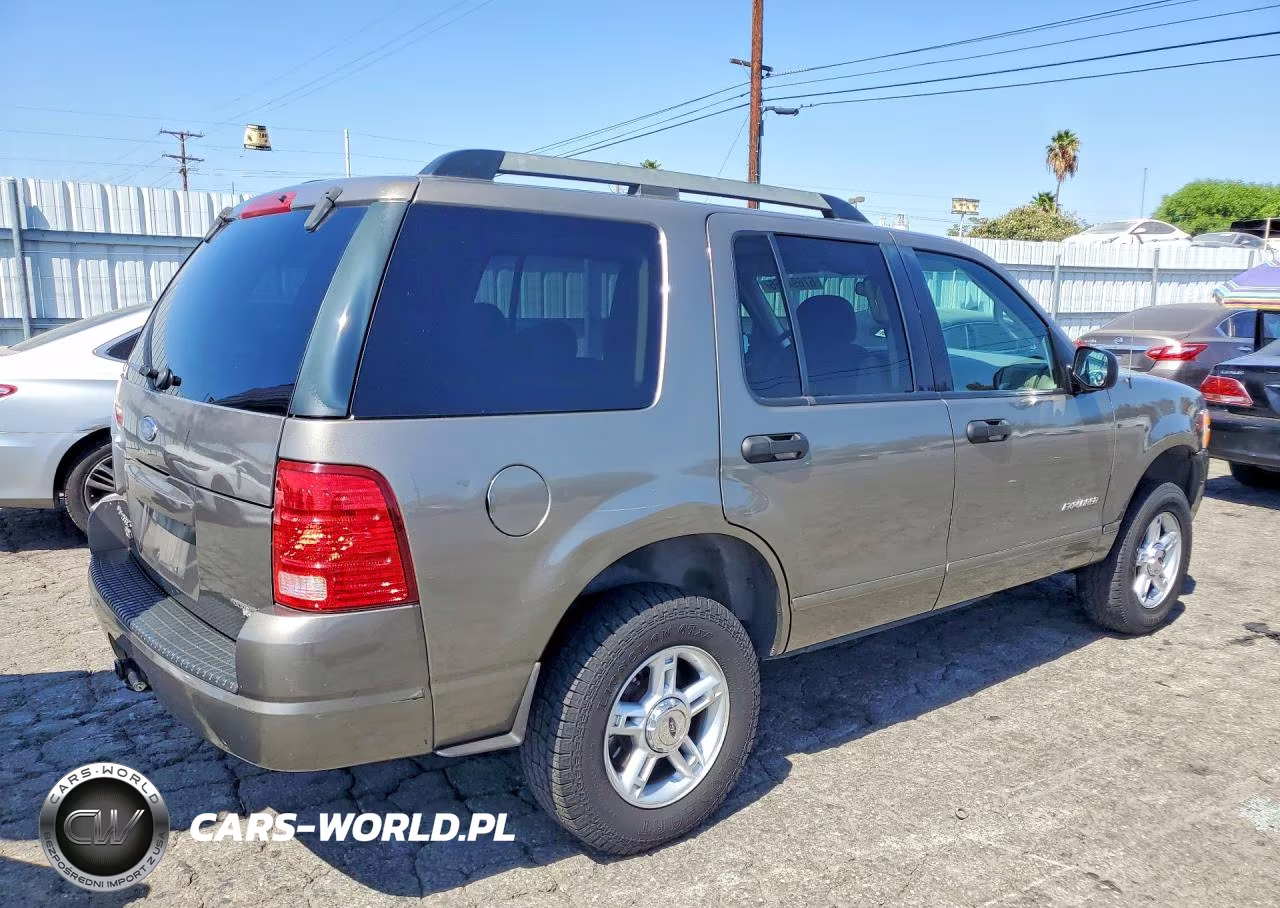 2005 Ford Explorer Xlt VIN:1FMZU63E05ZA29339 - 3
