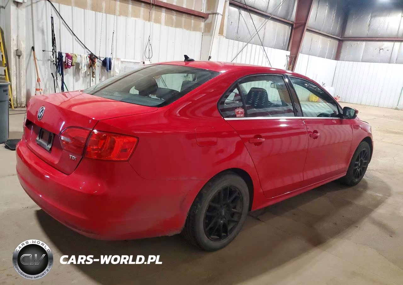 2014 Volkswagen Jetta Tdi VIN:3VWLL7AJ2EM443837 - 3