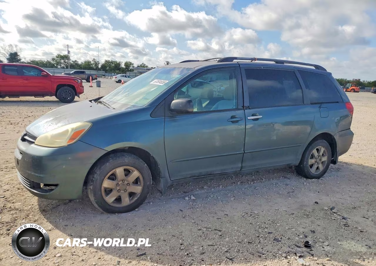 2004 Toyota Sienna Le 7 Passenger