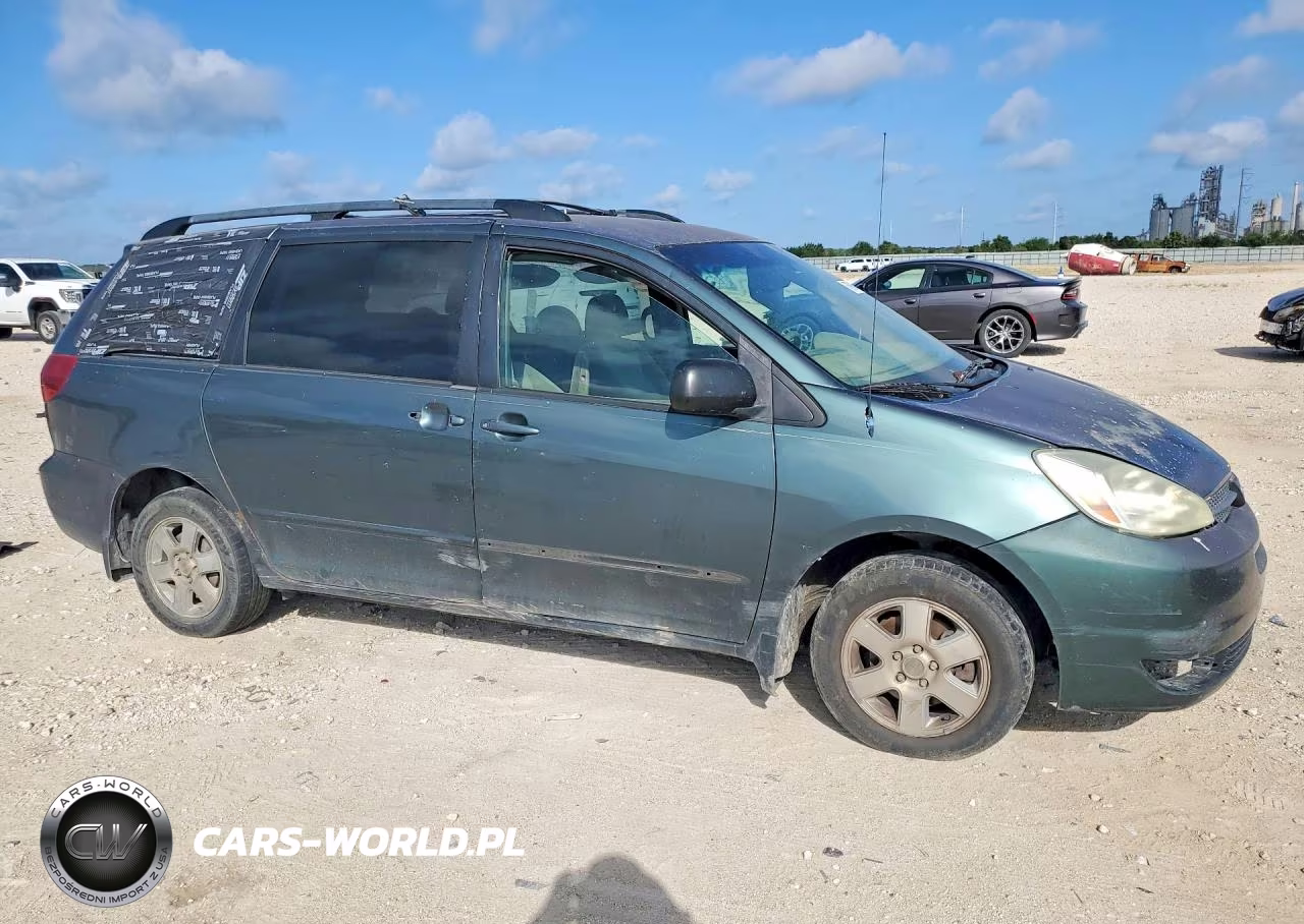 2004 Toyota Sienna Le 7 Passenger VIN:5TDZA23C84S063047 - 4
