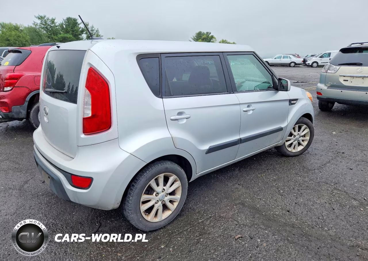 2012 Kia Soul Base VIN:KNDJT2A56C7358765 - 3