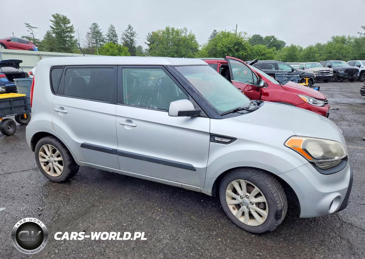 2012 Kia Soul Base VIN:KNDJT2A56C7358765 - 4