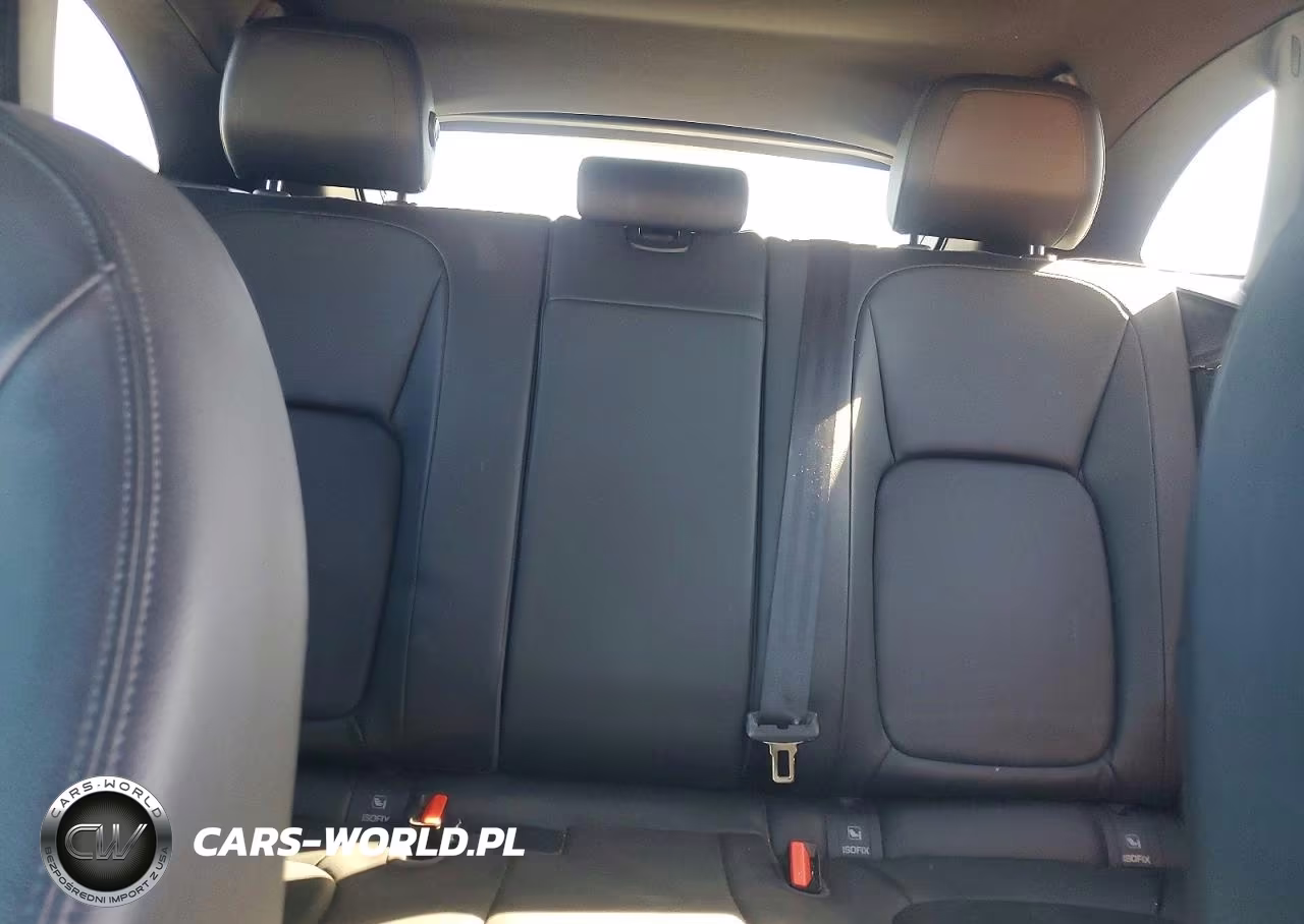 2017 Jaguar F-Pace Premium VIN:SADCJ2BV7HA053514 - 10