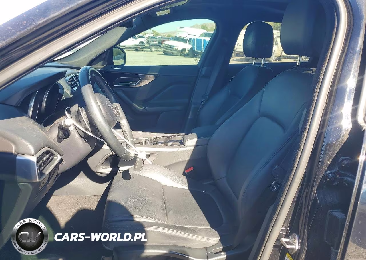 2017 Jaguar F-Pace Premium VIN:SADCJ2BV7HA053514 - 7