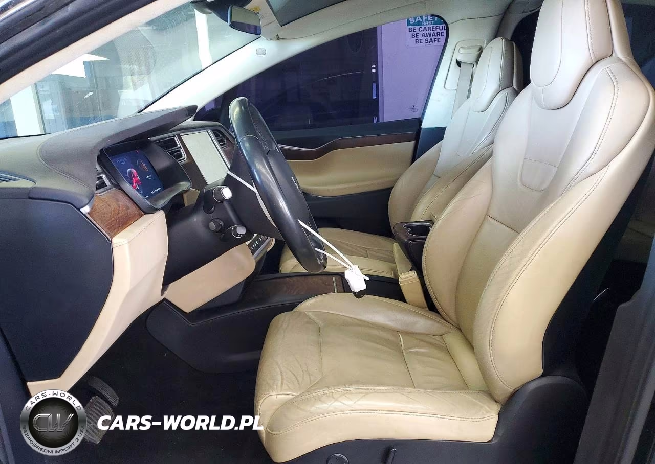 2017 Tesla Model X VIN:5YJXCBE2XHF049392 - 7
