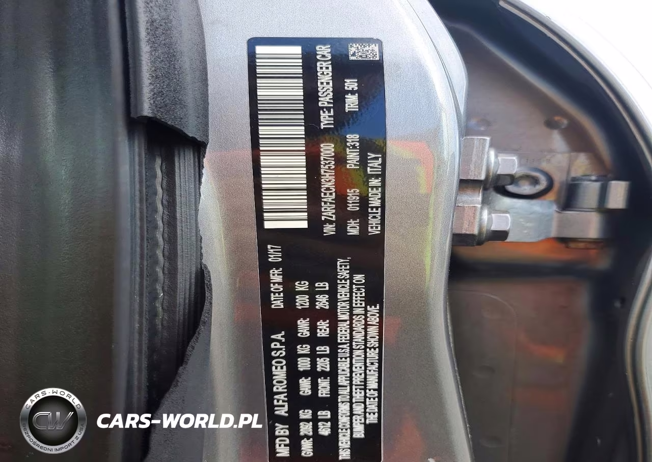 2017 Alfa Romeo Giulia Ti VIN:ZARFAECN3H7537000 - 12