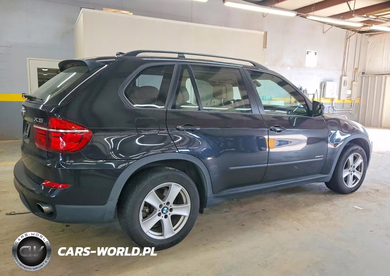 2013 BMW X5 xDrive35I VIN:5UXZV4C54D0E11769 - 3