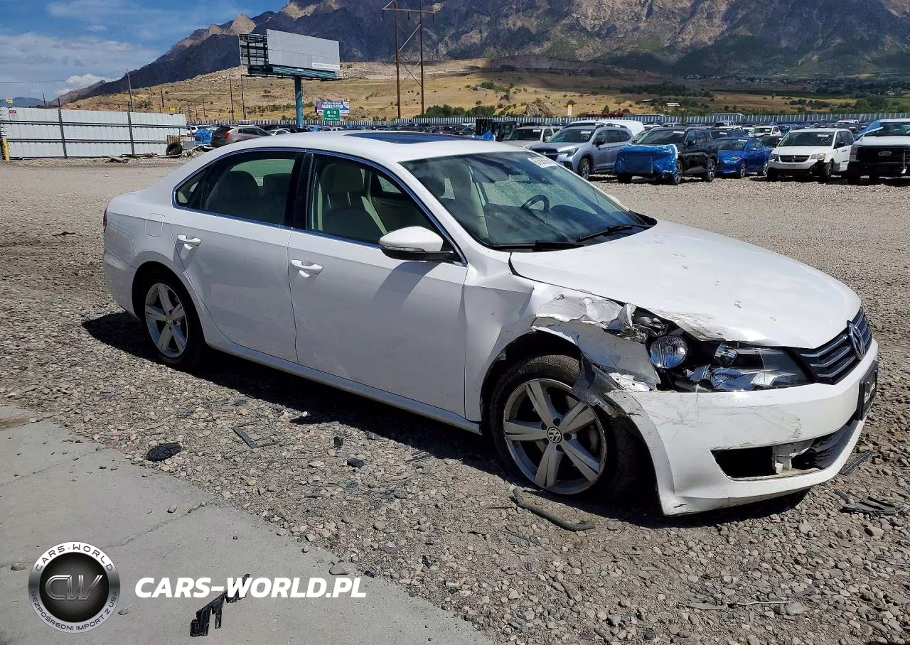 2012 Volkswagen Passat Se VIN:1VWBP7A31CC043672 - 4