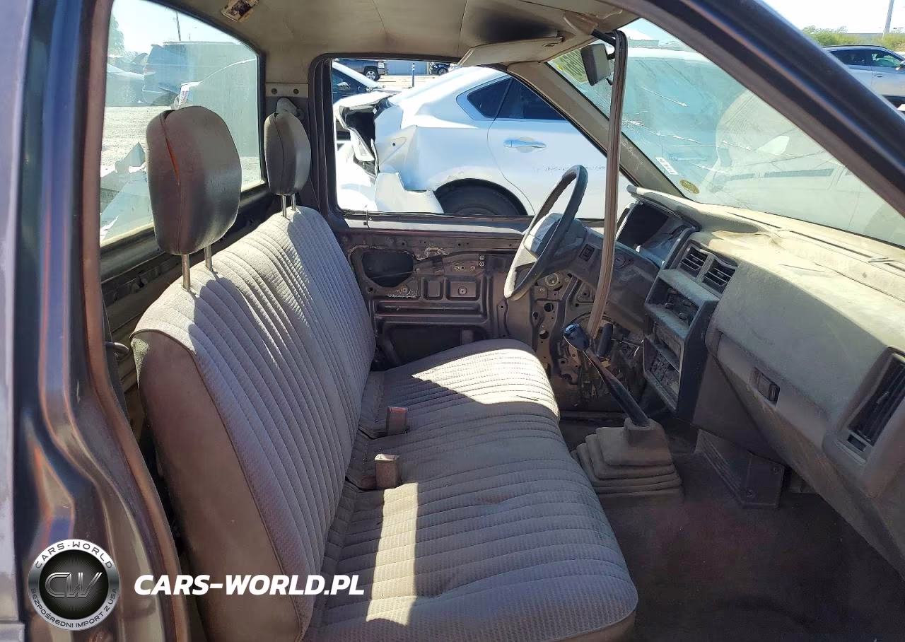 1992 Nissan Truck Base VIN:1N6SD11S1NC338755 - 10