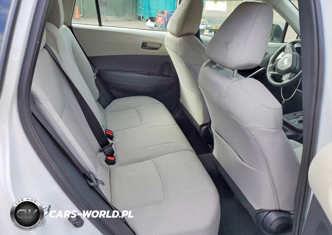 2026 Toyota Corolla Cross L VIN:7MUAAABGXTV174022 - 11