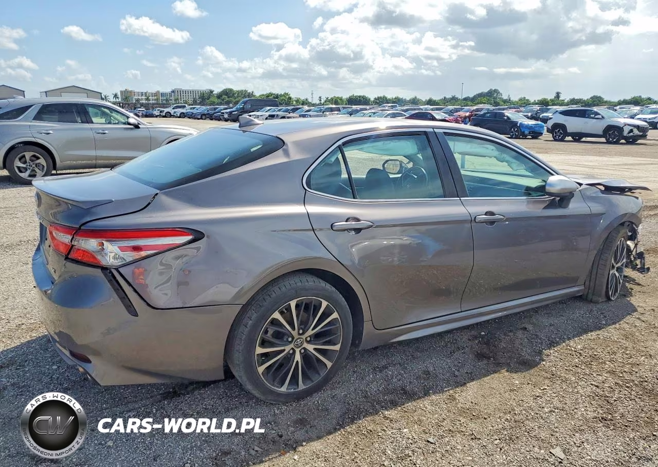 2019 Toyota Camry Se VIN:4T1B11HK5KU262007 - 3
