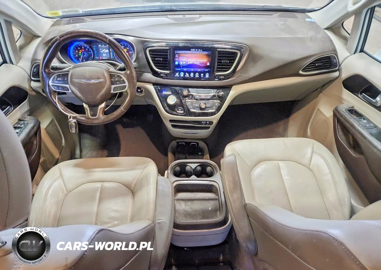 2017 Chrysler Pacifica Touring L VIN:2C4RC1BG4HR610368 - 8