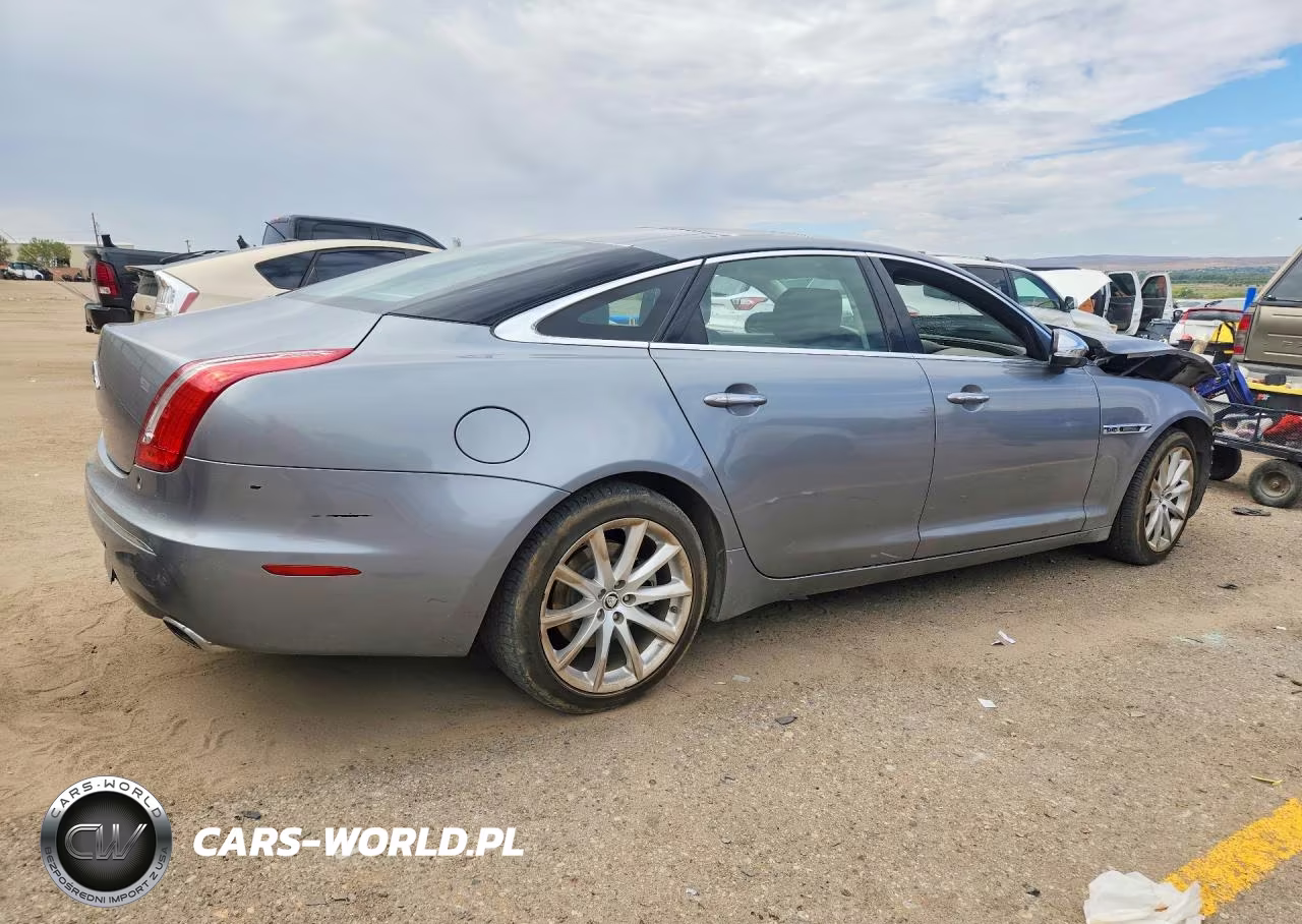 2012 Jaguar Xjl VIN:SAJWA2GB5CLV34934 - 3