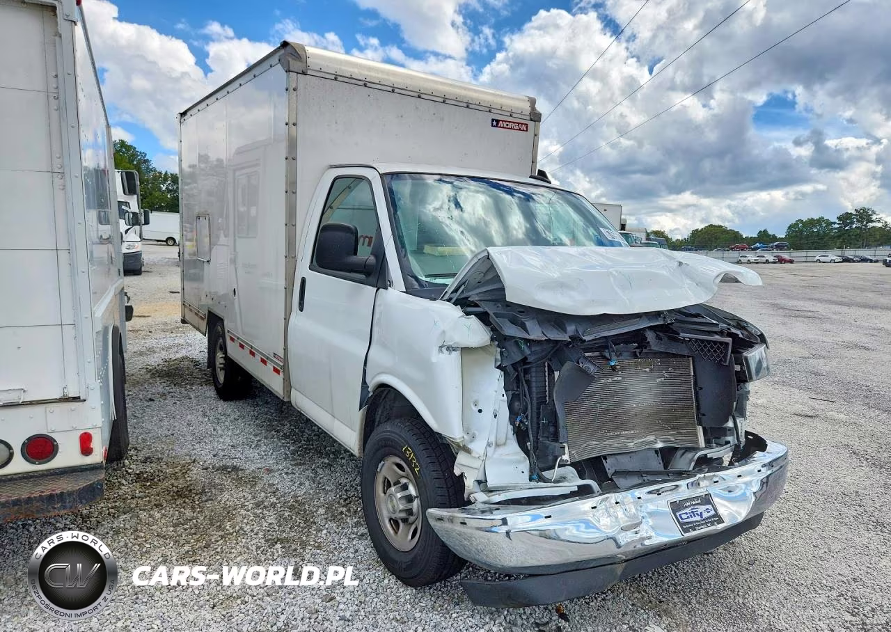 2024 Chevrolet Express Box Truck VIN:1GB0GRFPXR1179728 - 4