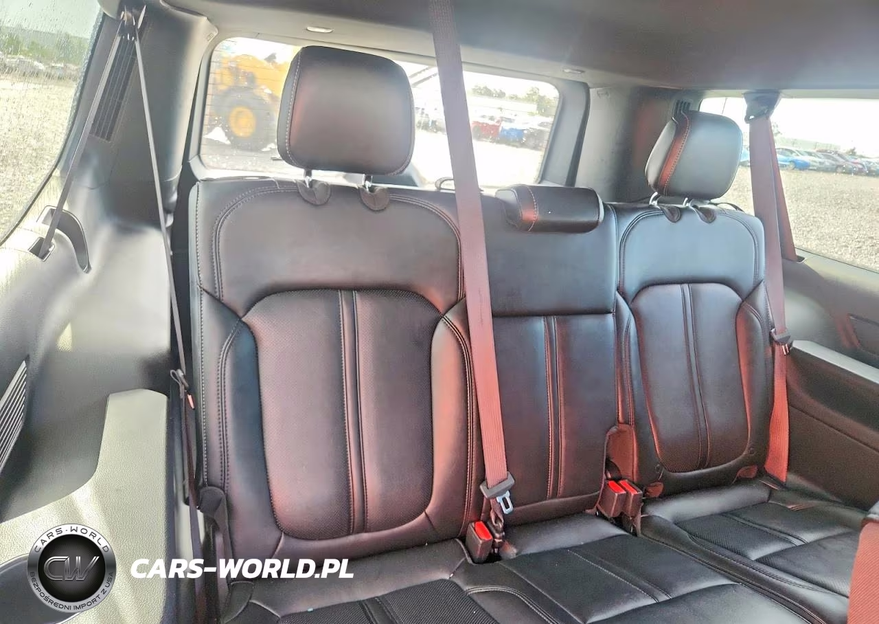 2024 Jeep Wagoneer L Series Ii VIN:1C4SJSBP1RS173197 - 10