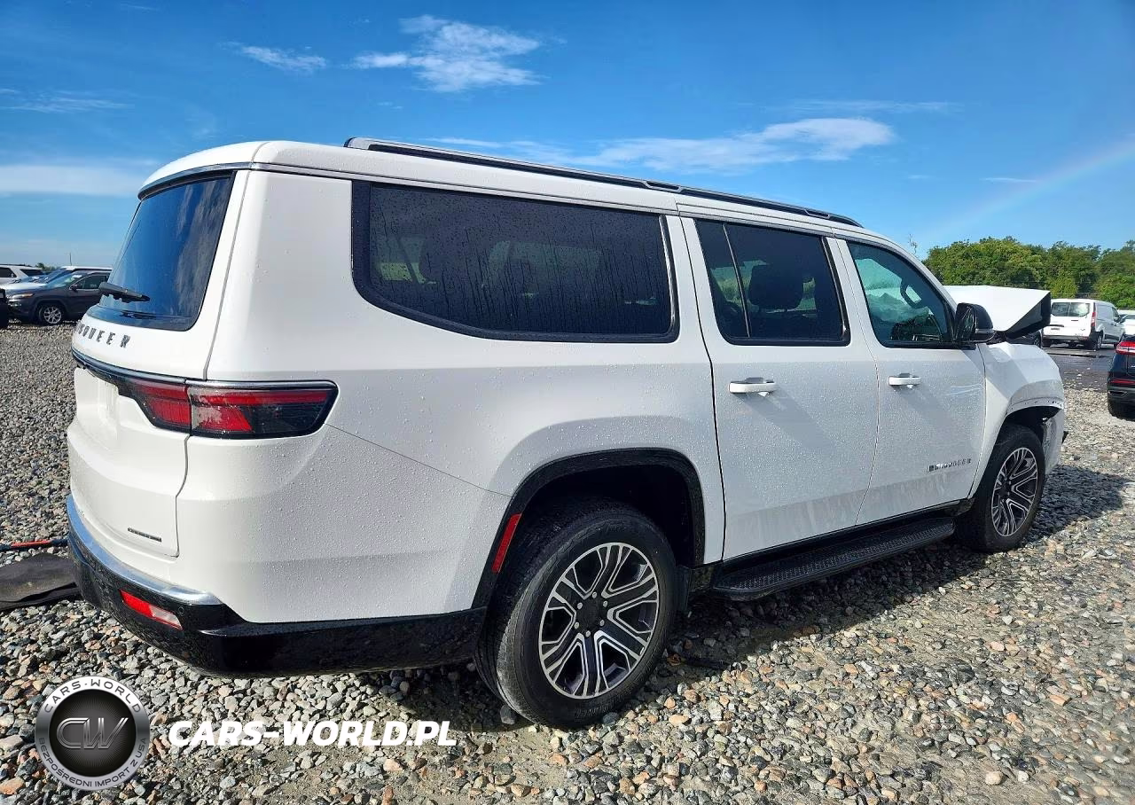 2024 Jeep Wagoneer L Series Ii VIN:1C4SJSBP1RS173197 - 3