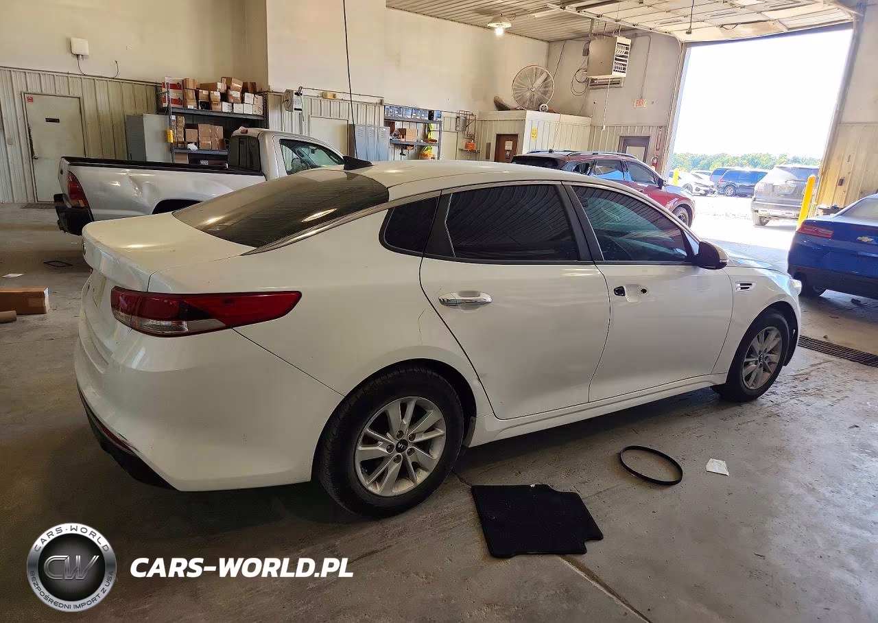 2017 Kia Optima Lx VIN:5XXGT4L38HG125471 - 3