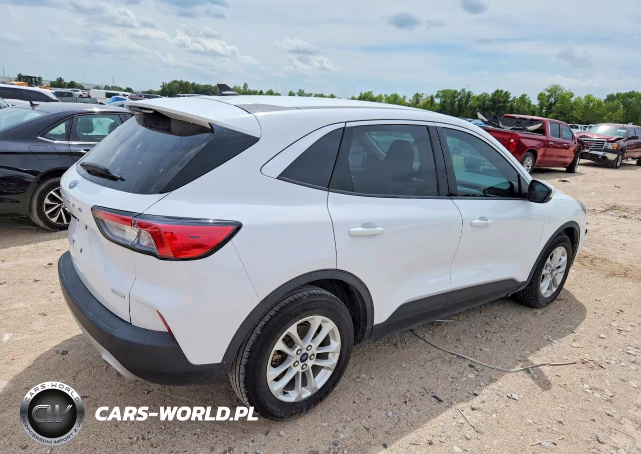 2020 Ford Escape Se VIN:1FMCU0G69LUC02646 - 3