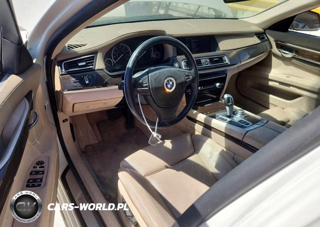 2009 BMW 750 I VIN:WBAKA83539CY35224 - 8
