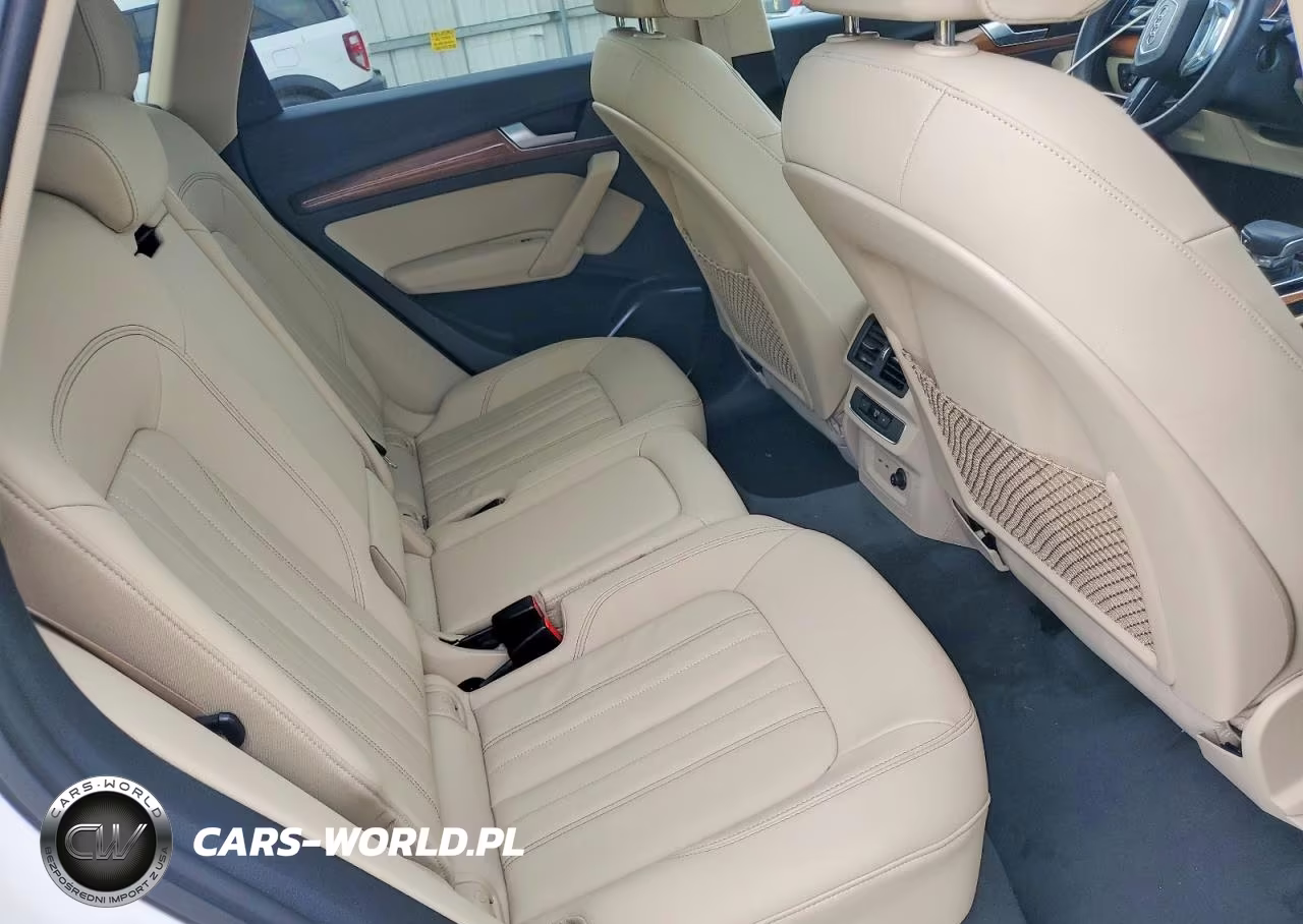 2021 Audi Q5 Premium VIN:WA1AAAFY1M2136601 - 11