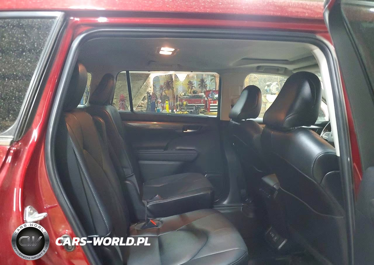 2023 Toyota Highlander Limited VIN:5TDKDRBH4PS015709 - 11
