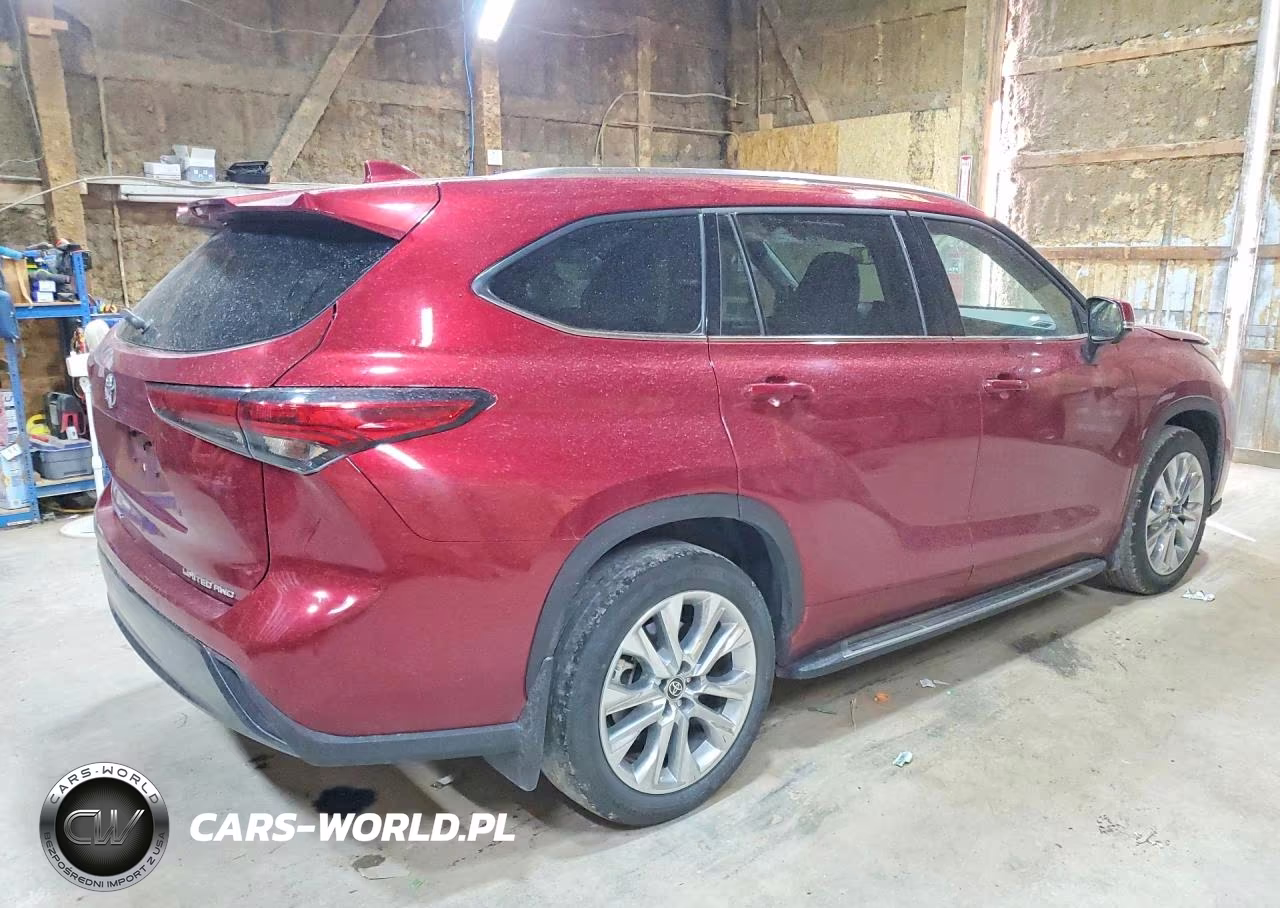 2023 Toyota Highlander Limited VIN:5TDKDRBH4PS015709 - 3