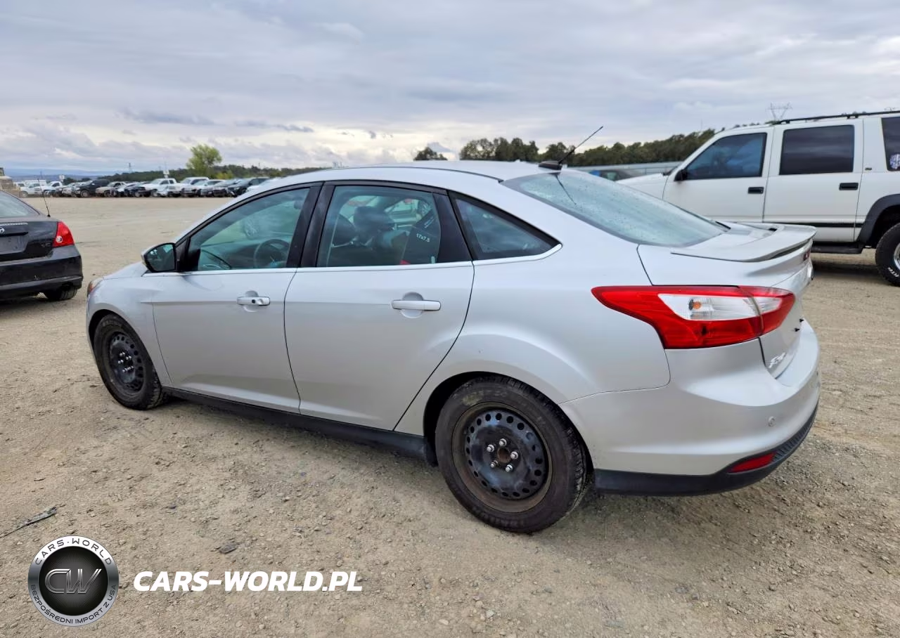 2013 Ford Focus Titanium VIN:1FADP3J25DL249340 - 2