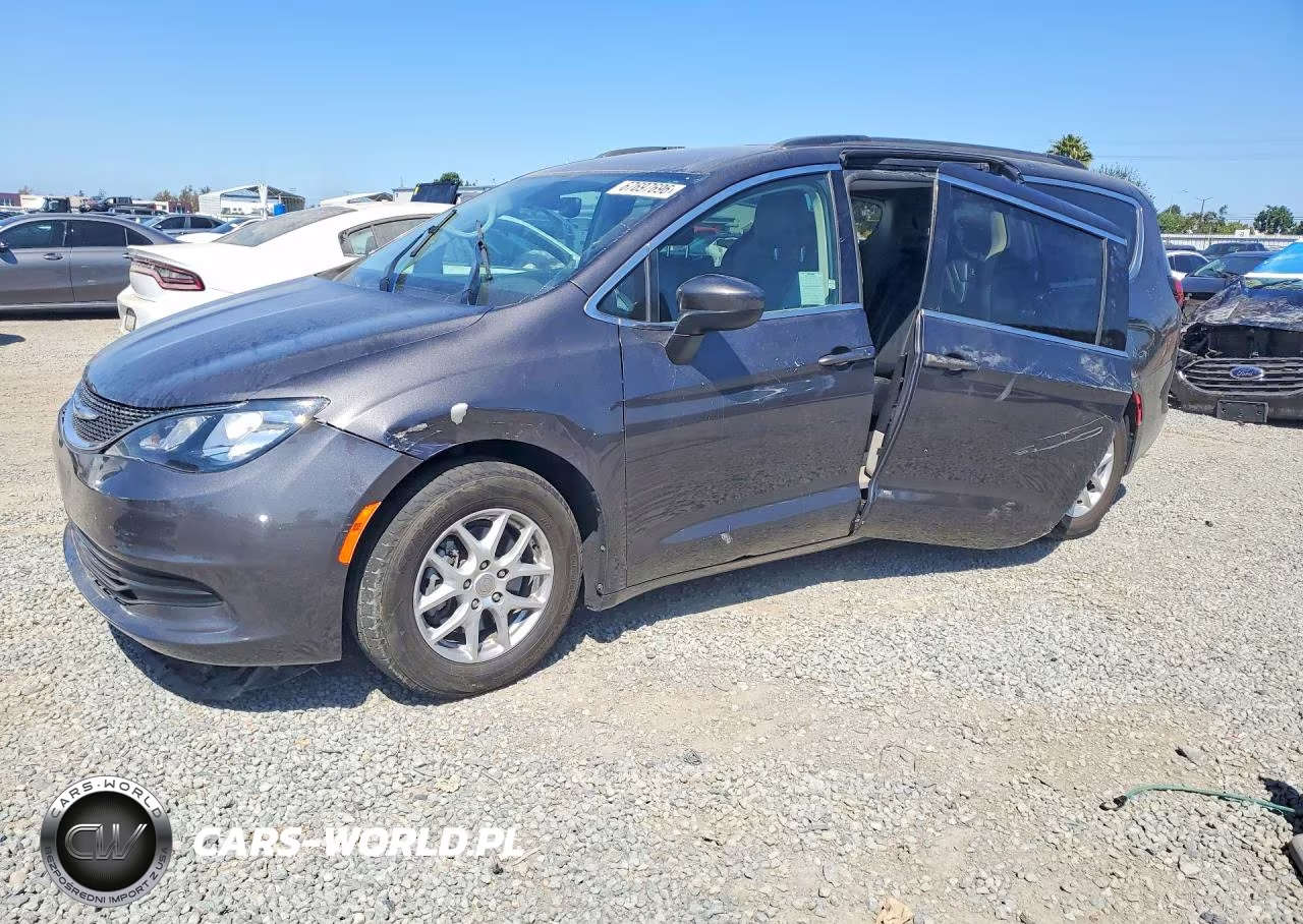 2020 Chrysler Voyager Lxi VIN:2C4RC1DG8LR264332 - 1