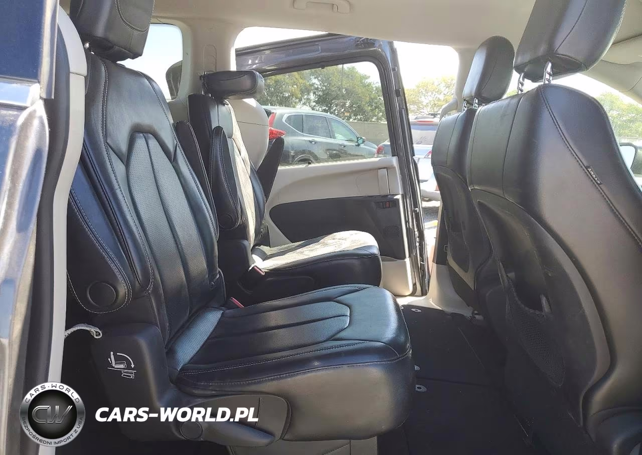 2020 Chrysler Voyager Lxi VIN:2C4RC1DG8LR264332 - 11