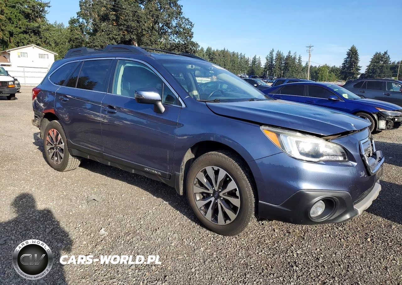 2015 Subaru Outback 3.6R Limited VIN:4S4BSENC5F3359012 - 4