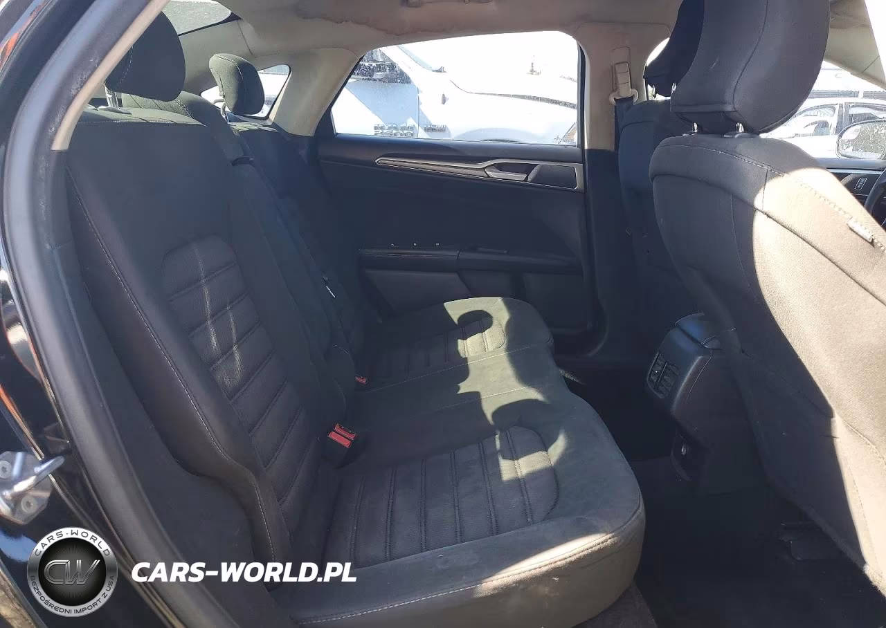 2017 Ford Fusion Se VIN:3FA6P0H74HR181094 - 10