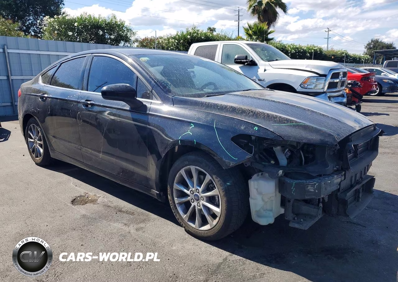 2017 Ford Fusion Se VIN:3FA6P0H74HR181094 - 4