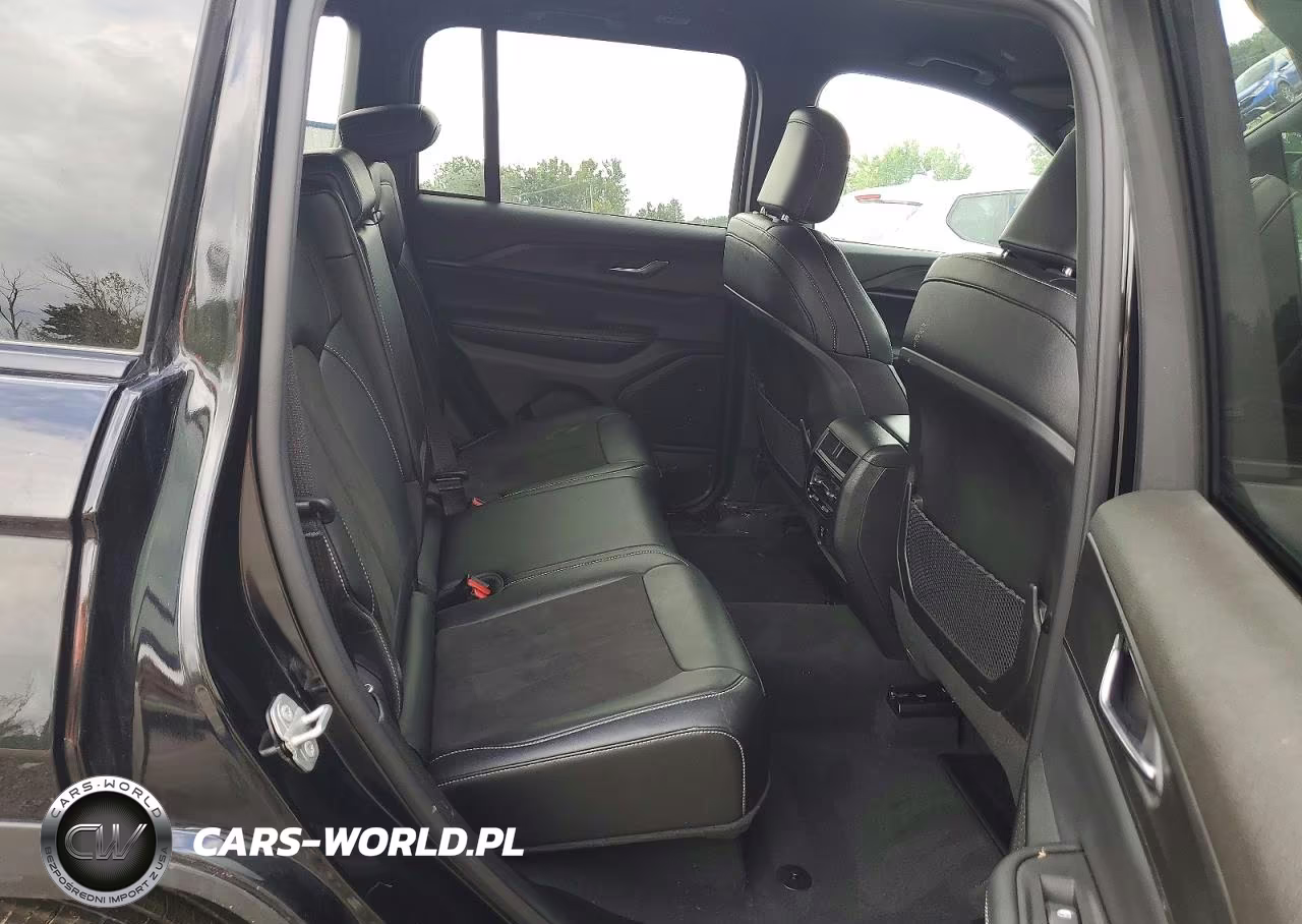 2024 Jeep Grand Cherokee Laredo VIN:1C4RJHAG5RC121648 - 11