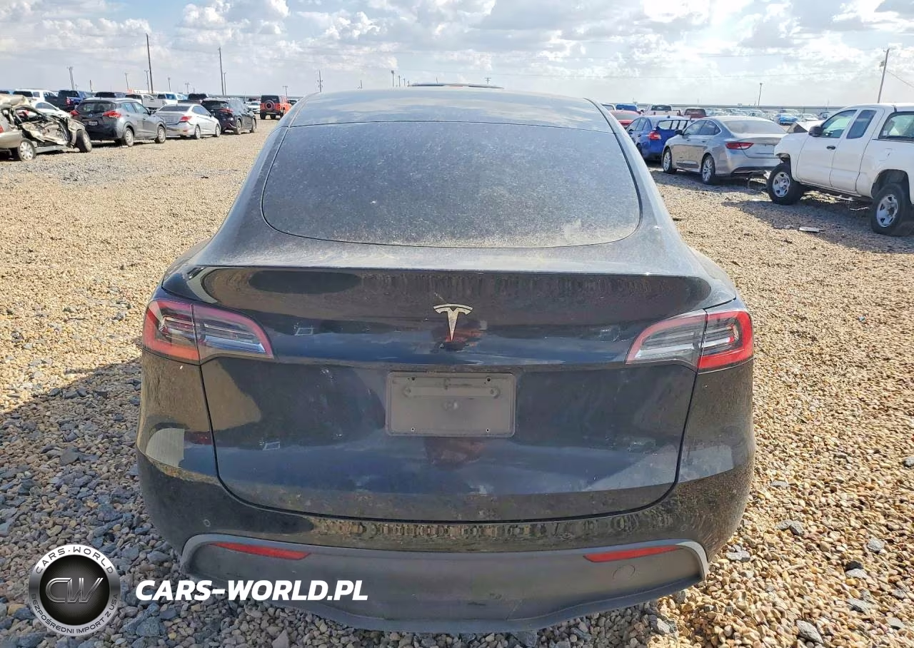 2021 Tesla Model Y VIN:5YJYGDED2MF107446 - 6