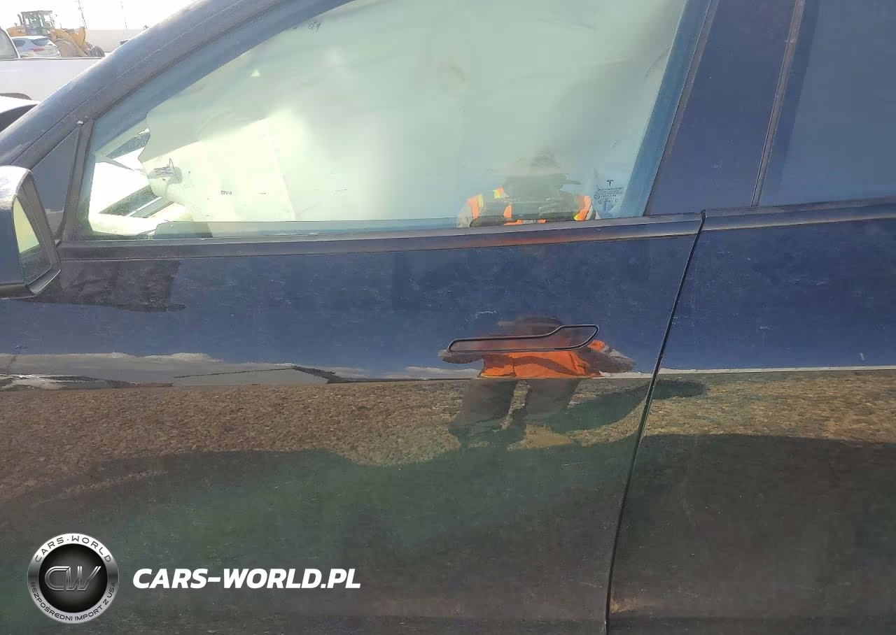 2021 Tesla Model Y VIN:5YJYGDED2MF107446 - 7