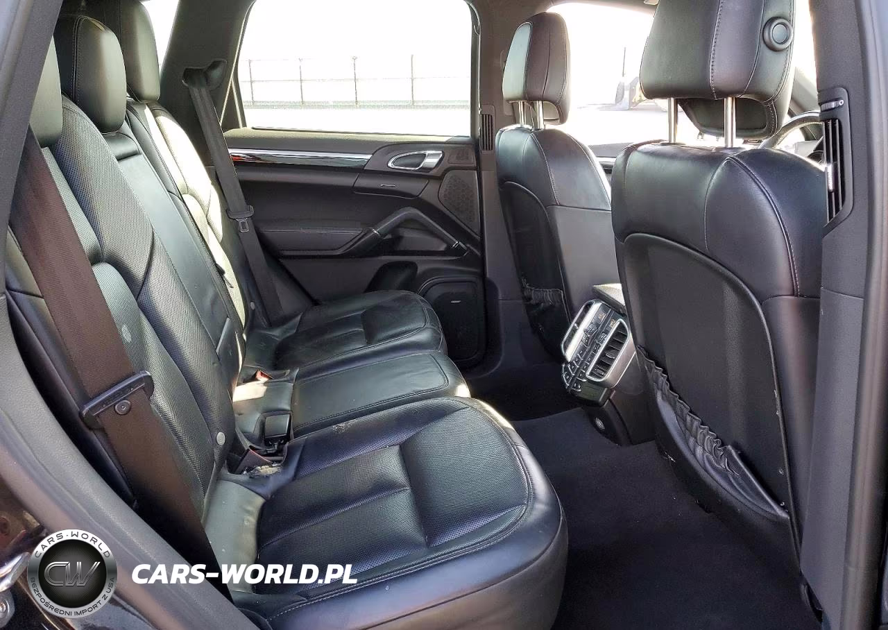 2016 Porsche Cayenne VIN:WP1AA2A26GLA01920 - 11