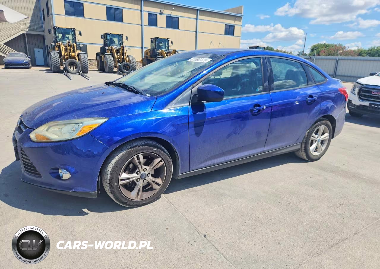 2012 Ford Focus Se VIN:1FAHP3F25CL256748 - 1