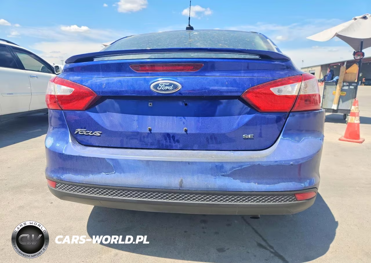2012 Ford Focus Se VIN:1FAHP3F25CL256748 - 6