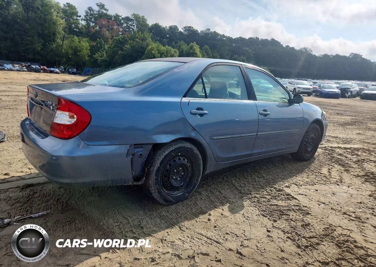 2004 Toyota Camry Xle VIN:4T1BE30K74U808692 - 3