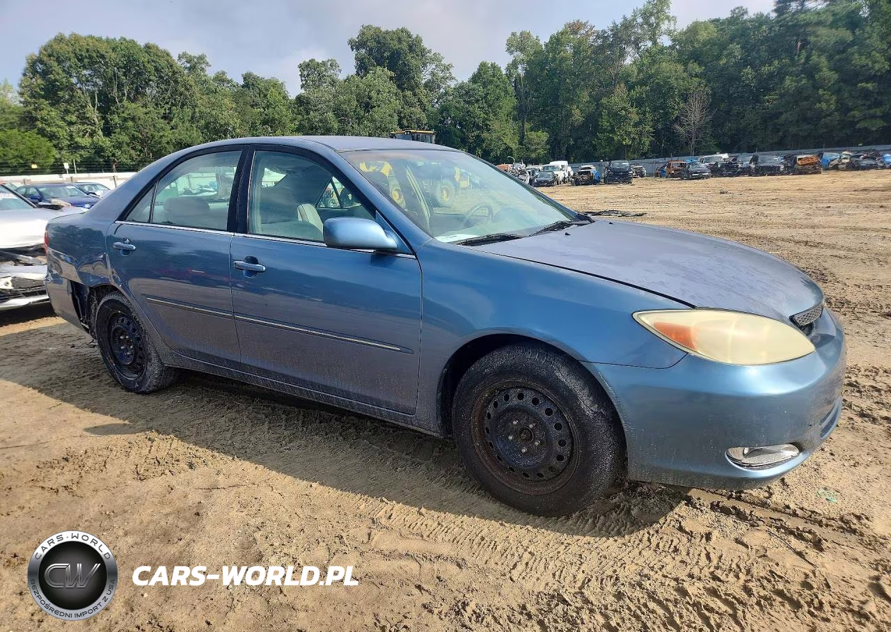 2004 Toyota Camry Xle VIN:4T1BE30K74U808692 - 4