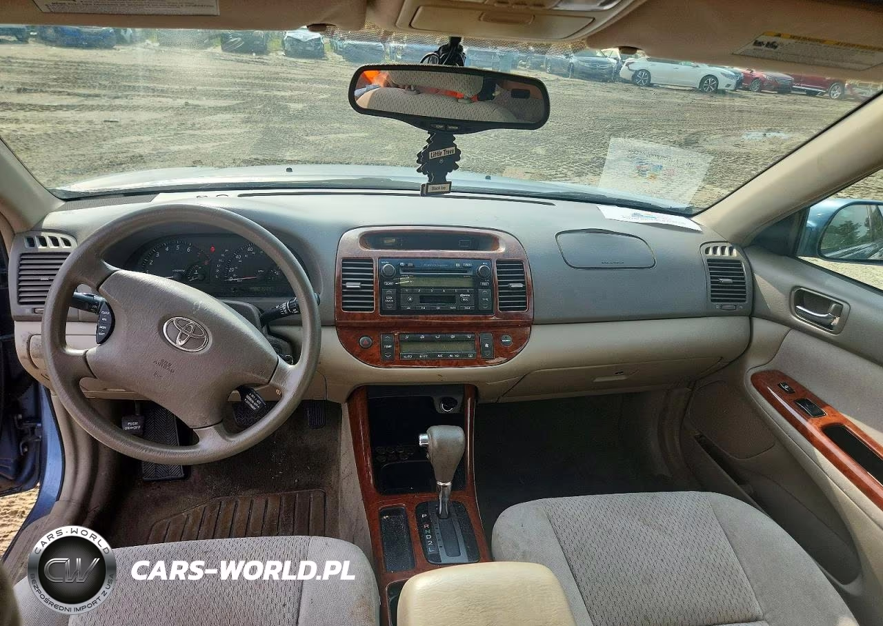 2004 Toyota Camry Xle VIN:4T1BE30K74U808692 - 8